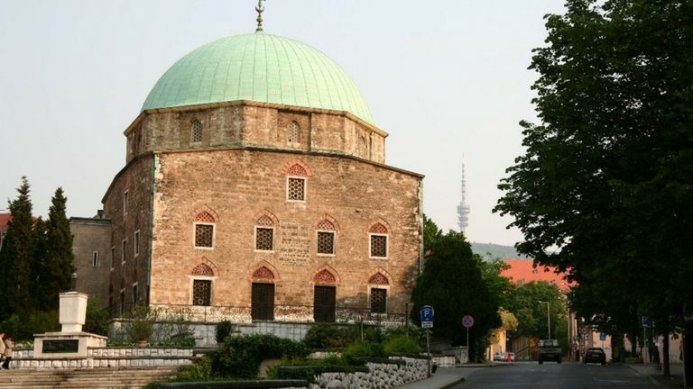 Kvíz Tudod hol vannak ezek a templomok