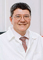 Dr. Szakács Zoltán