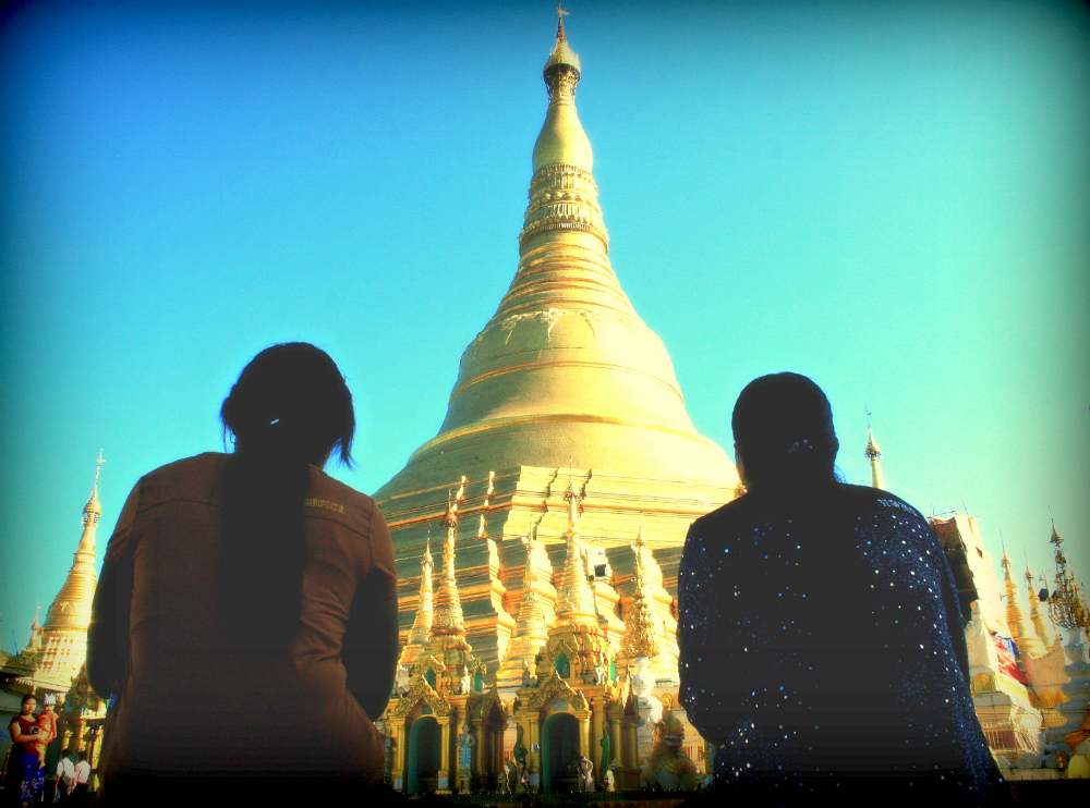 Burma 19 arca - fotóriport