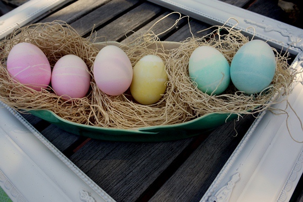 Egyszerű trükk: fess ombre tojást húsvétra!