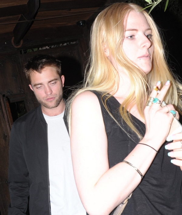 Robert Pattinson újra szerelmes