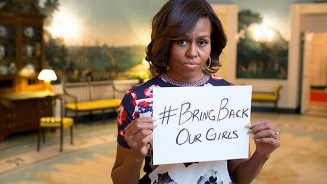 Michelle Obama is a támogatásáról biztosította a Twitteren közzétett fotójával az elrabolt diáklányokat - The First Lady/Twitter