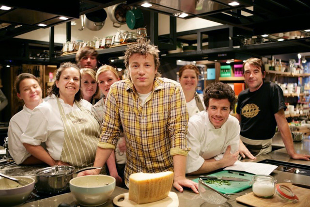 Légy Victoria Beckham HR-ese, vagy Jamie Oliver üzletvezetője