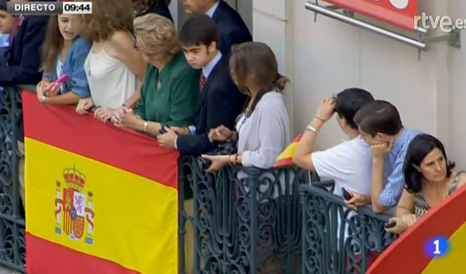 10 fotó - most teszi le az esküt az új spanyol király