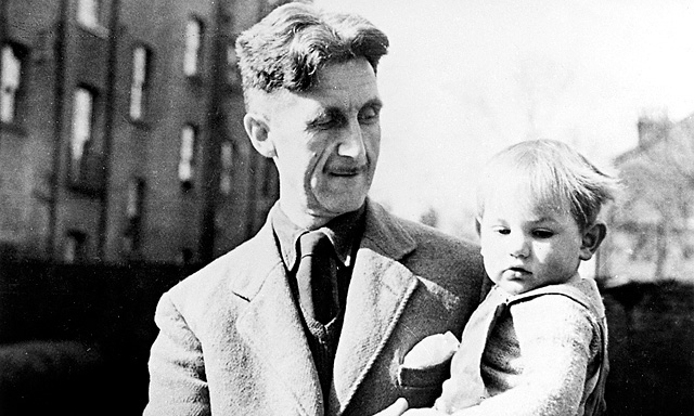 Hogy látta a feleség a legendás írót? George Orwell most lenne 111 éves