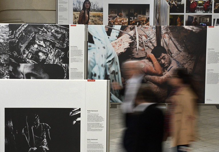 Katarzis és tömeg a World Press Photo kiállításon