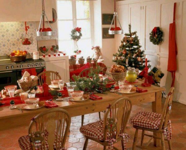 14 gyönyörű adventre öltöztetett konyha