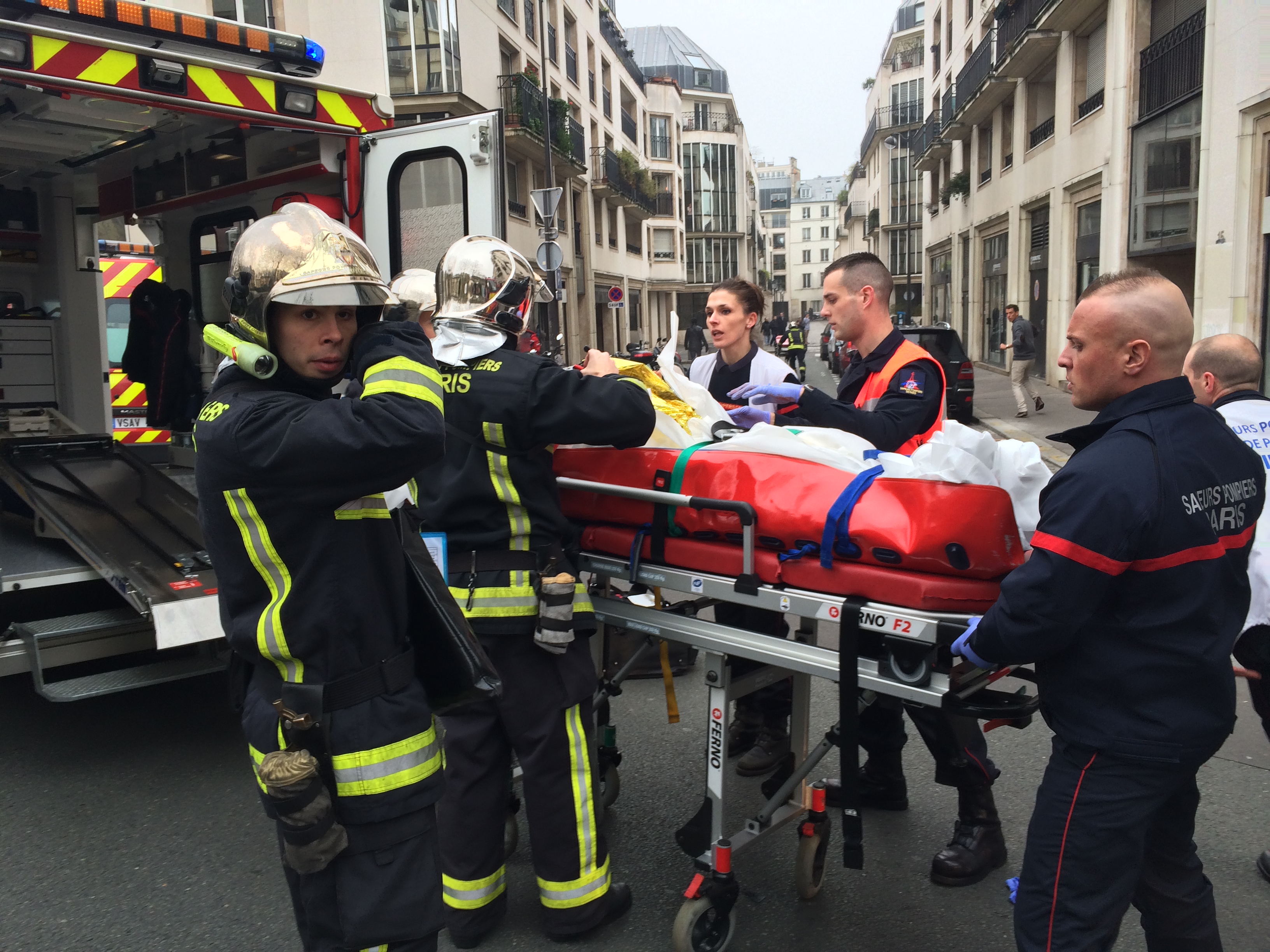 Megtámadták egy hetilap székházát Párizsban, sokan életüket vesztették