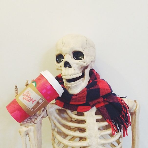 Ismerd meg a csontvázat, akinek saját Instagram-oldala van!