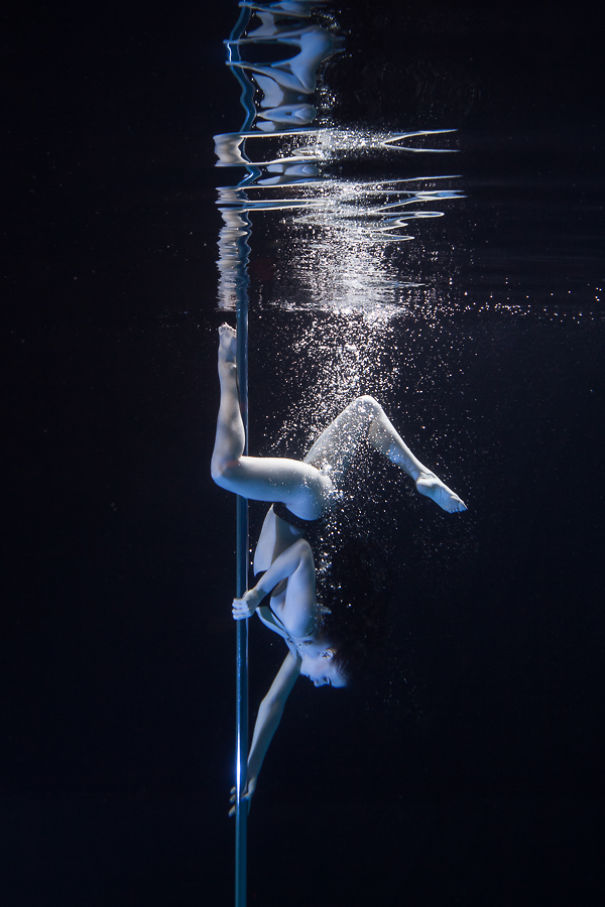 Nem hiszed el, de a víz alatt is lehet rúdtáncolni - fotók