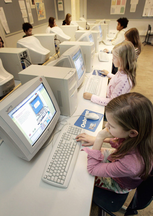 Informatika óra egy finn iskolában (Fotó: Marttii Kainulainen/AFP)