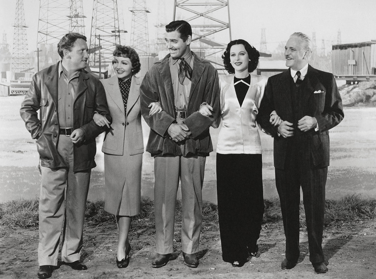 Egy hollywoodi sikercsapat: Spencer Tracy, Claudette Colbert, Clark Gable, Hedy Lamarr és Frank Morgan az 1940-es Boom Town című film forgatásán
