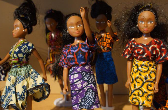 Imádják a kislányok az afrikai Barbie-t