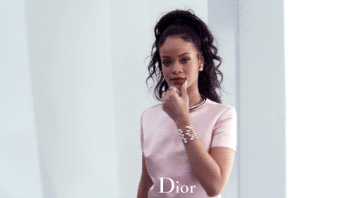 Rihanna újabb mérföldkőnél a divat történelmében