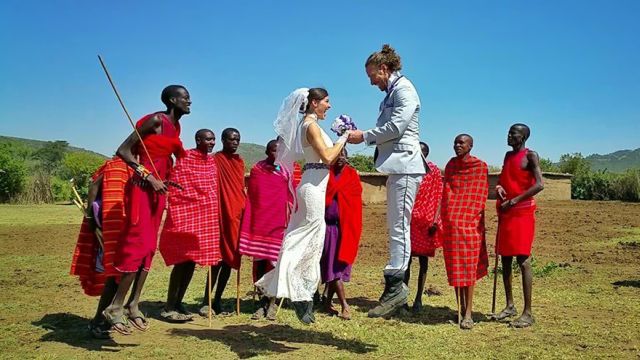 83 nap alatt 38 helyen házasodtak össze - fotók