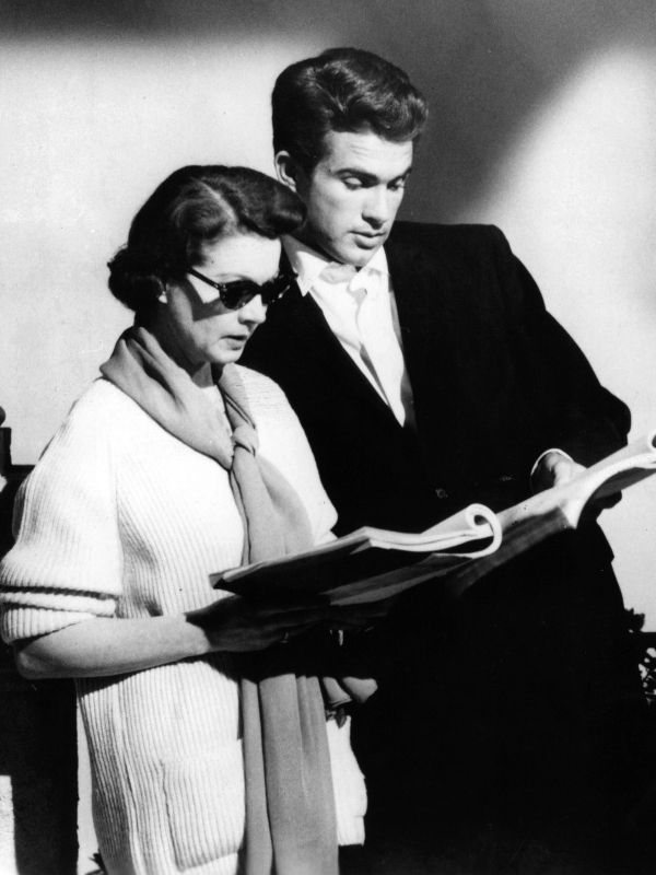 Warren Beatty-vel az 1961-es Tavasz Rómában című filmje forgatási szünetében