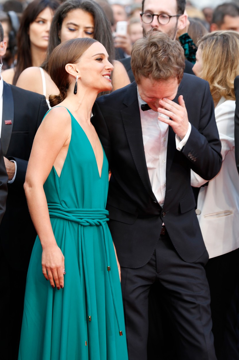 Nézegess szép képeket Natalie Portmanről és Nemes Jeles Lászlóról