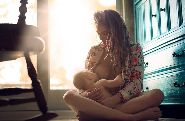 13 fotó bizonyítja, a szoptatás gyönyörű élmény