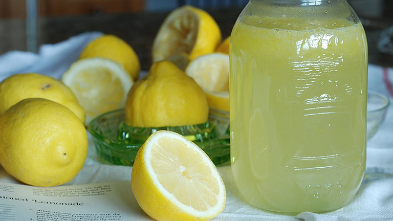 Hogyan kell igazi limonádét csinálni?