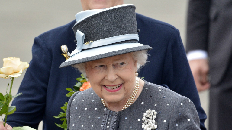Katalin hercegnő szülei megtisztelő meghívást kaptak II. Erzsébettől