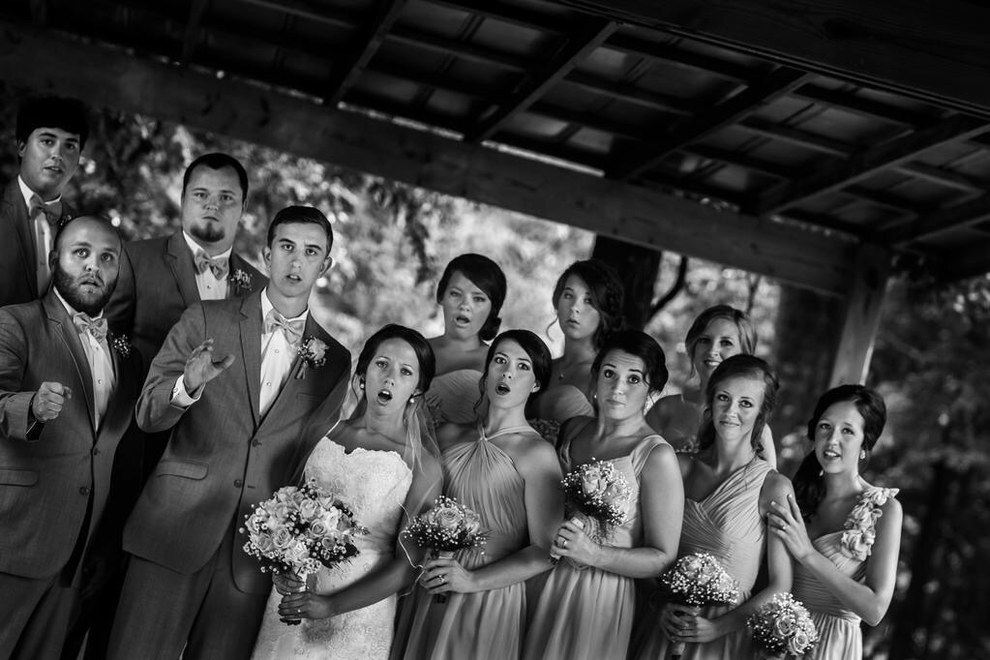 Véletlen balesetnek köszönhetjük a szezon legjobb esküvői fotóját