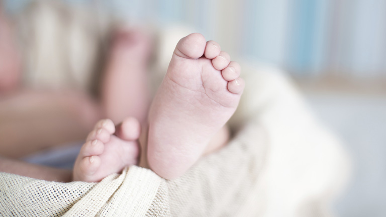 Arra járók segítették világra egy forgalmi dugóban ragadt pár babáját