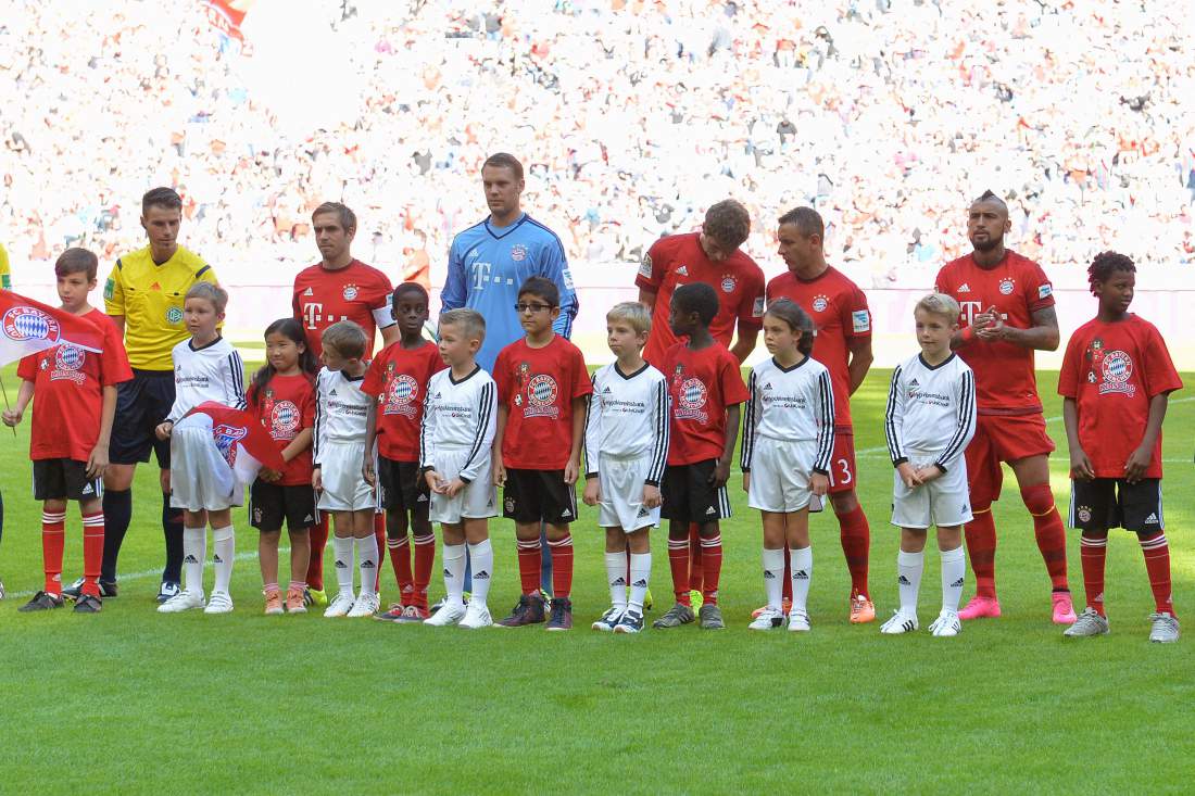 Menekültügy: példát mutattak a német focisták