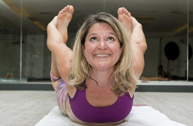 A bikram jóga segít túlélni a menopauzát