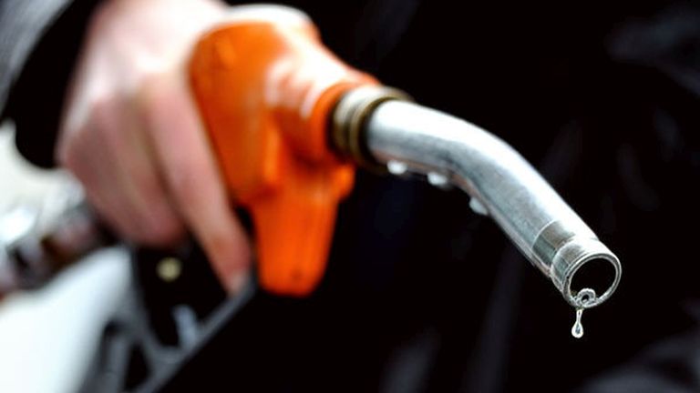 Változik a benzin ára szerdától