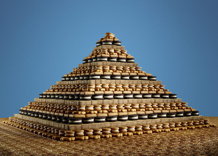 A pszichedelikus piramisokba rendezett édességek még finomabbak lehetnek
