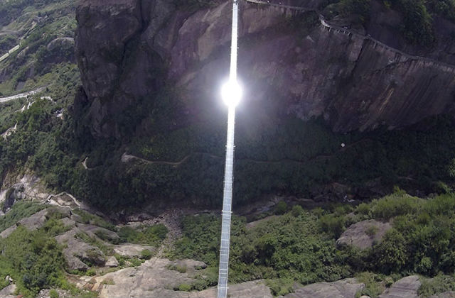 Így néz ki a világ leghosszabb üveghídja
