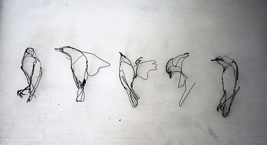 Drótből készült állatszobrok, pont mintha filctoll rajzok lennének