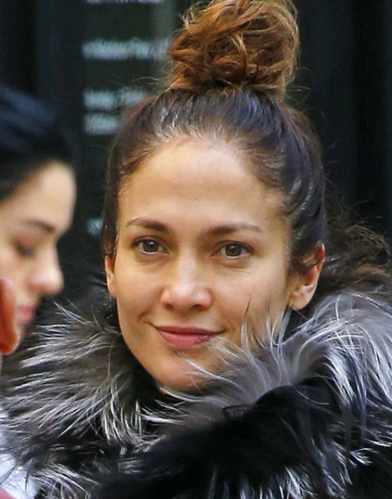 Smink nélkül is sugárzó a 46 éves Jennifer Lopez – fotók