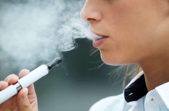 Kiderült: az e-cigi súlyosan károsítja az egészséget