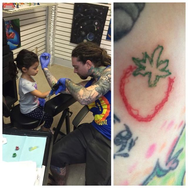 Az apa, aki hagyta a 4 éves lányának, hogy igazi tetoválást varrjon rá