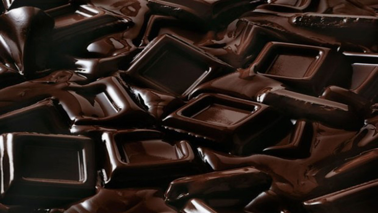 A legújabb kutatások szerint még a memóriád is javulhat, ha csokit eszel!
