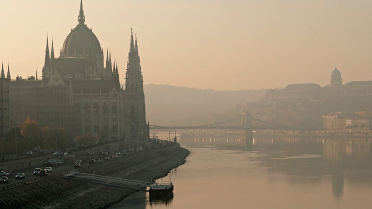 Elrendelték a szmogriadó tájékoztatási fokozatát Budapesten
