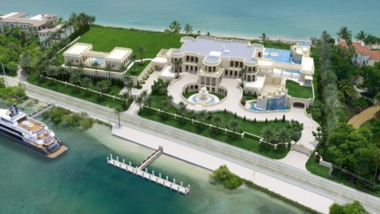 Alkalmi vétel: királyi palota 46 milliárd forintért Floridában