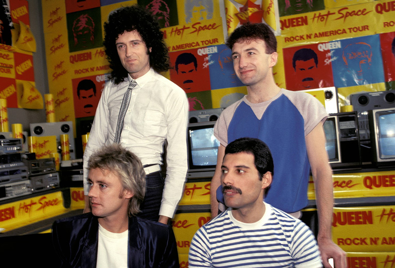 A Queen zenekar: Brian May, John Deacon (basszusgitár) és Roger Taylor