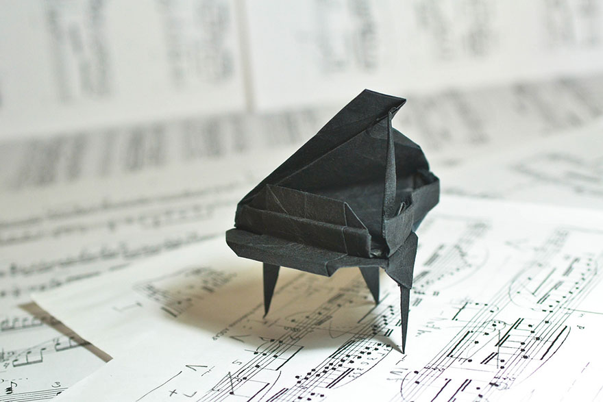 Elképesztő origami-szobrok egy spanyol művésztől - fotók