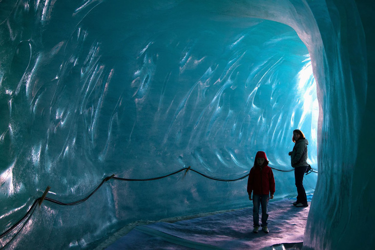 10 gyönyörű jégbarlang, ami jobb, mint a Jégvarázs