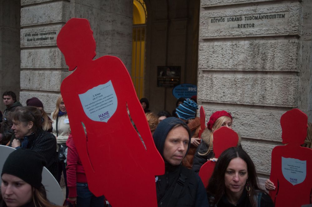 Néma Tanúk tüntetés - zéró tolerancia a nők elleni erőszakkal szemben