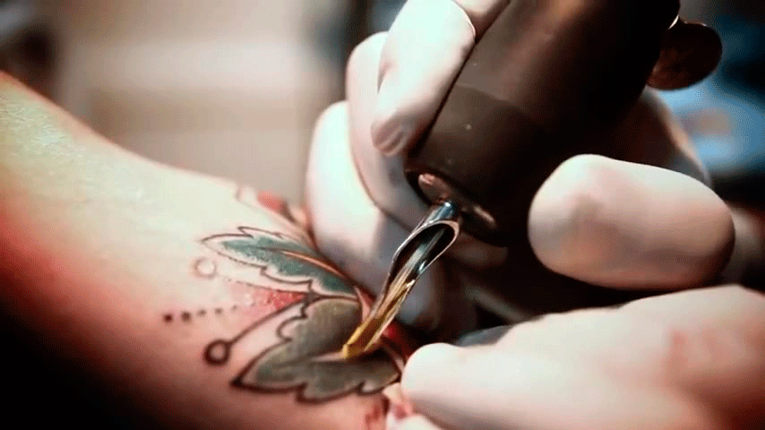 Magabiztosabbak a tetovált nők