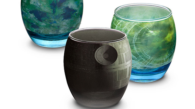 Kortyolj a Star Wars bolygók ihlette poharakból