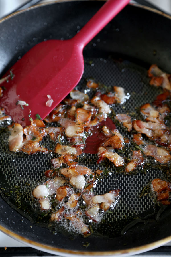Egy olcsó ünnepi recept: baconnal töltött édesburgonya Egy olcsó ünnepi recept: baconnal töltött édesburgonya