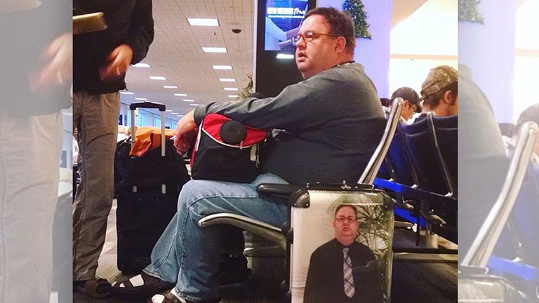 Ez a férfi kitalálta a tutit a reptéri csomagok összekverése ellen