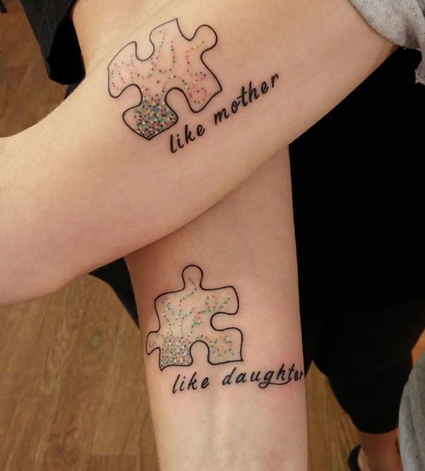 Megható anya-lánya tetoválások fejezik ki az életre szóló köteléket