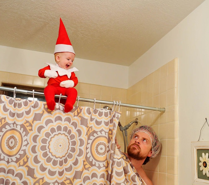 Tündéri karácsonyi képeket készített kisfiáról az édesapa