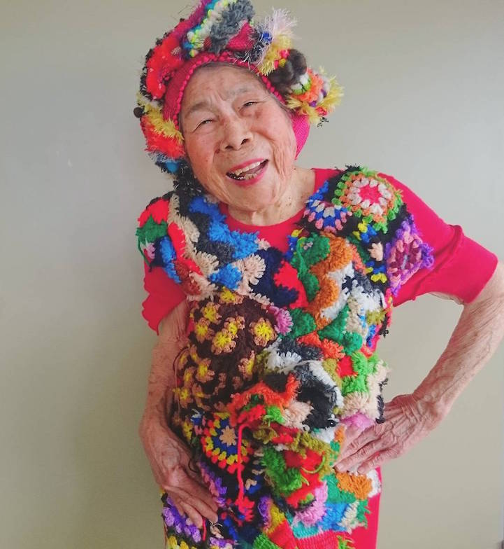 Unokájának modellkedik a 93 éves nagymama - fotók