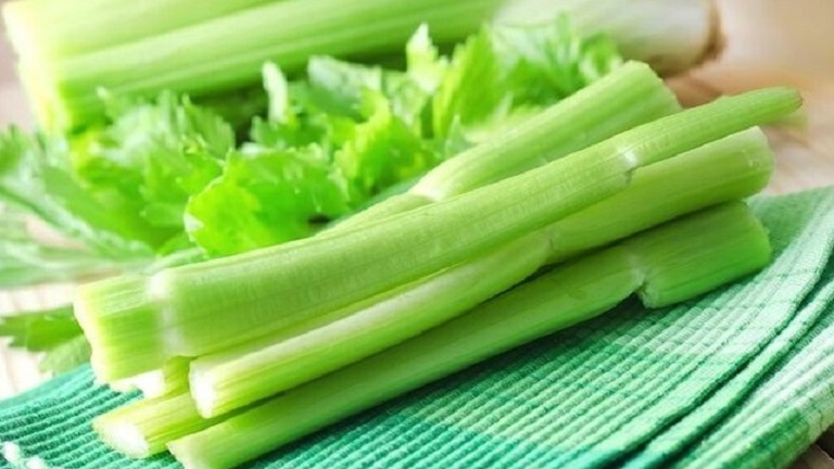 Ezek a zöldségek segítenek megállni a nassolást